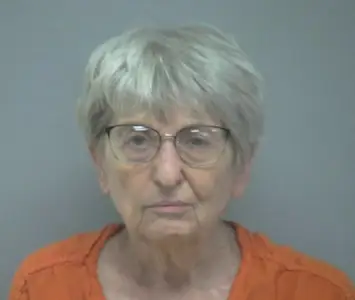 82-year-old woman shot husband dead at South Carolina nursing home, left cryptic note behind: cops