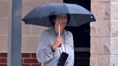 Ghislaine Maxwell gets 'hotel' guest treatment at 'Club Fed' prison, consultant says