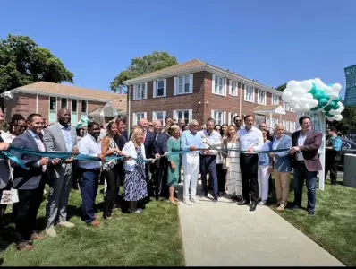 First-of-its-kind Alzheimer’s center opens on Long Island: ‘Whole new world’
