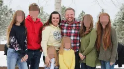 Daughters' testimony against accused killer dentist father a 'blow to the defense,' expert says