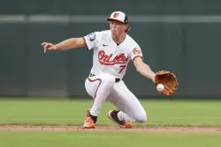 Holliday, Jackson and O’Hearn homers carry the Orioles to a rain-delayed, 5-2 win over the Rays
